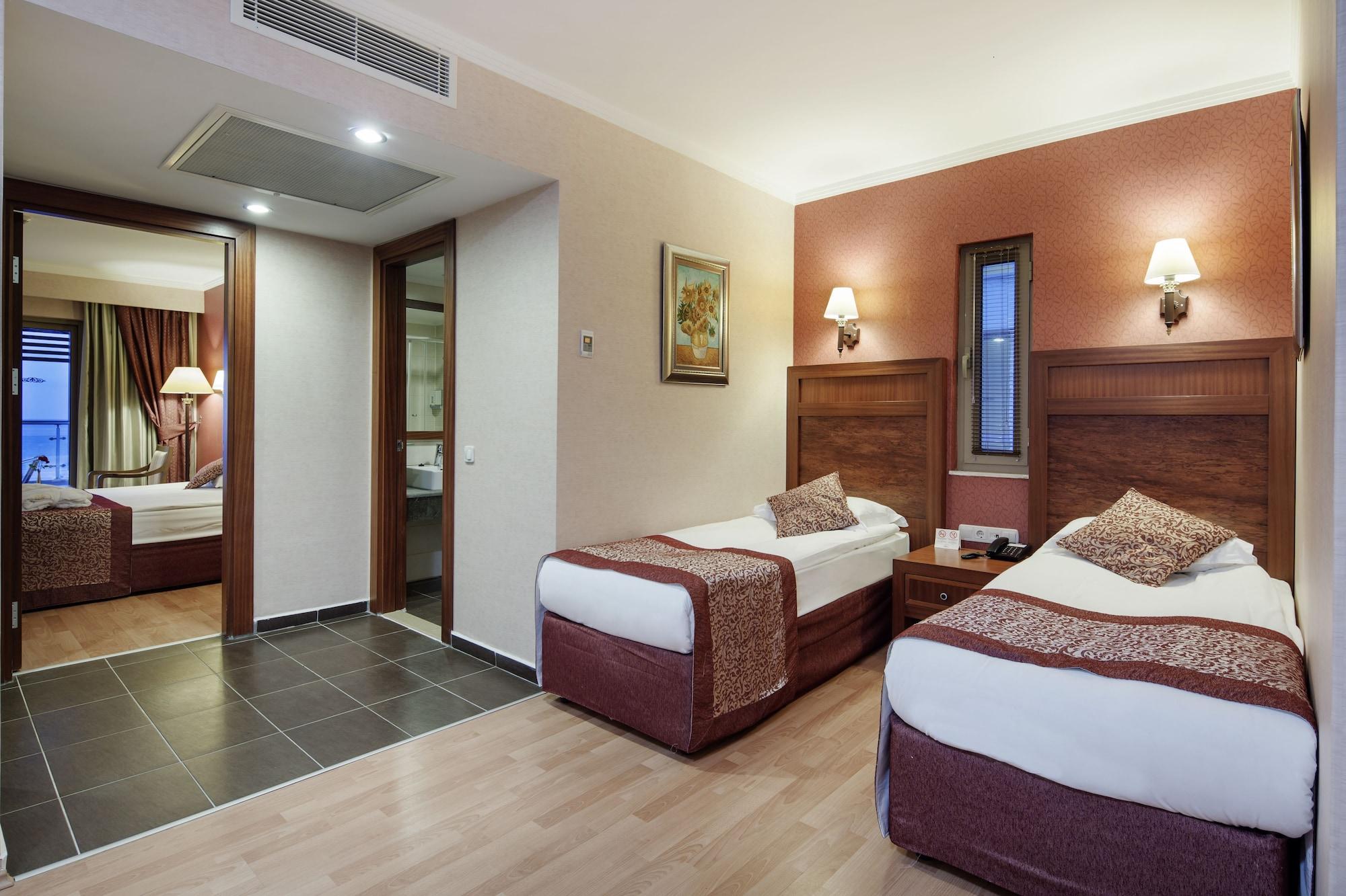 Alba Royal Hotel (Adults Only) Сіде Екстер'єр фото